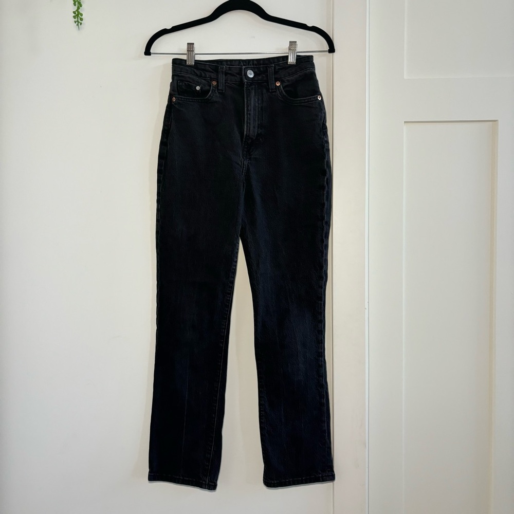 Vintage Mom Jeans H&M black denim high waisted size 0, trendy straight leg
